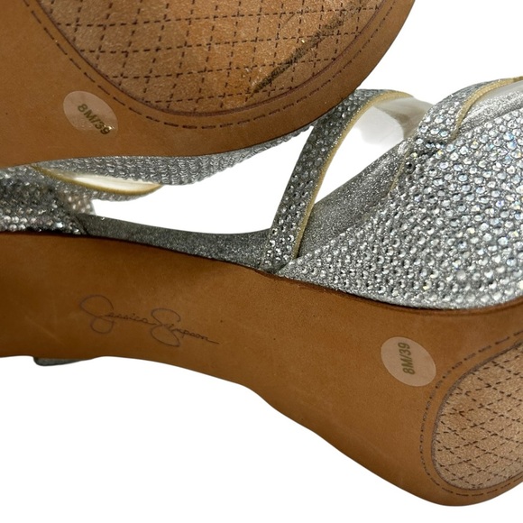 Jessica Simpson Women's Silver Metallic Oluina Platform Pumps Size 8 - Picture 13 of 13